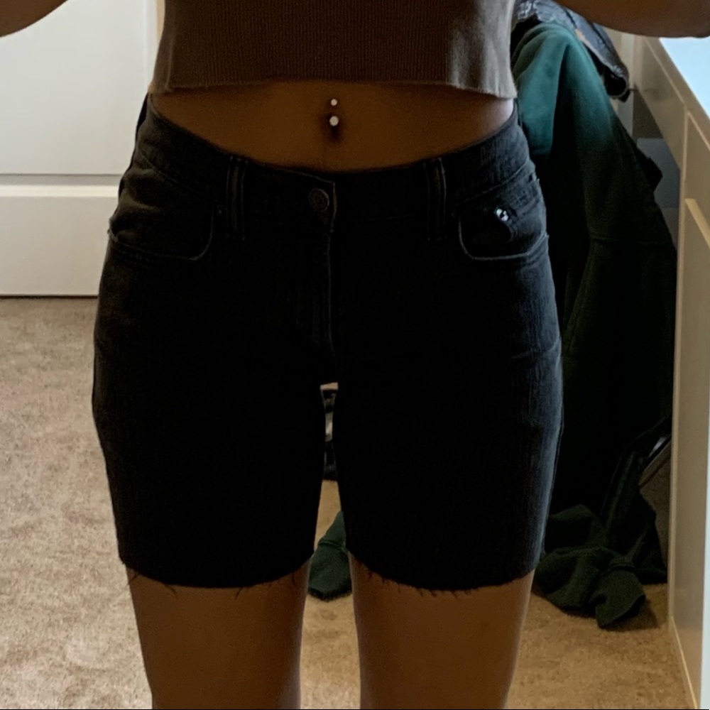 Black Levi’s Shorts